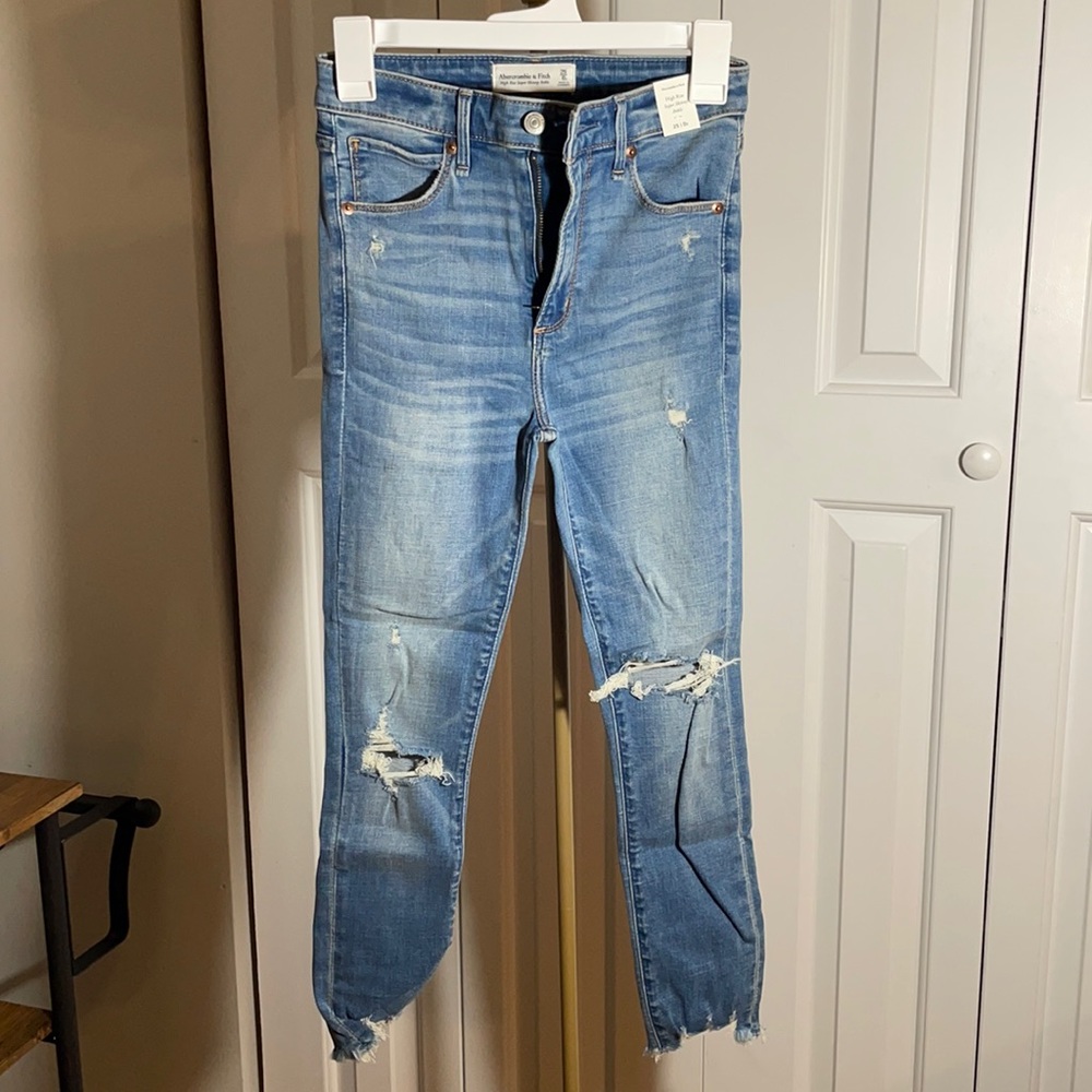 Size 0S Abercrombie Jeans